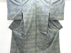 横段に抽象模様織出し本場泥大島紬着物